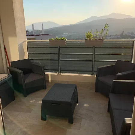 Apparemment Proche De L Aeroport Ajaccio (Corsica)